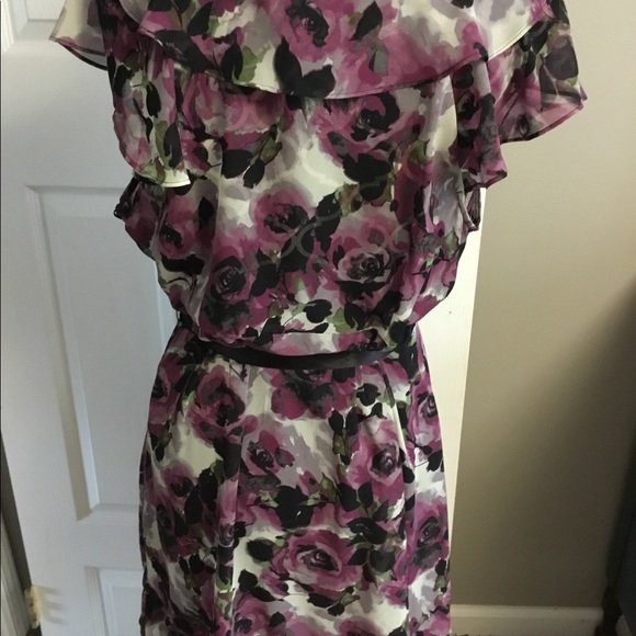 ELLE Dress - Picture 3 of 3